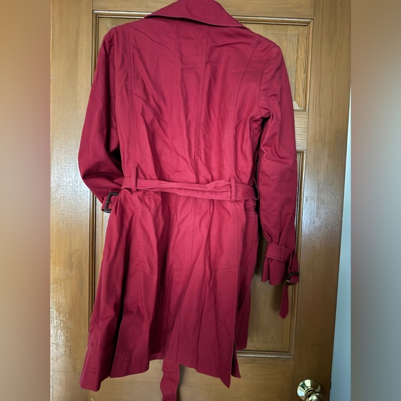Talbots red trench coat - Picture 2 of 3